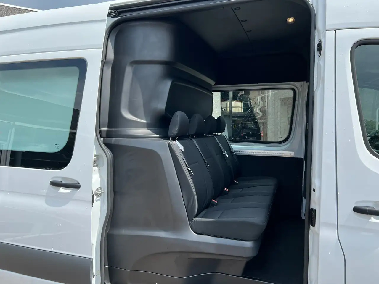 Mercedes-Benz Sprinter 315 L3H2 (37.500€ex) 3.5T SLEEP | DUB CAB 7PL - Çift kabin kamyonet: fotoğraf 4 Mercedes-Benz Sprinter 315 L3H2 (37.500€ex) 3.5T SLEEP | DUB CAB 7PL - Çift kabin kamyonet: fotoğraf 4