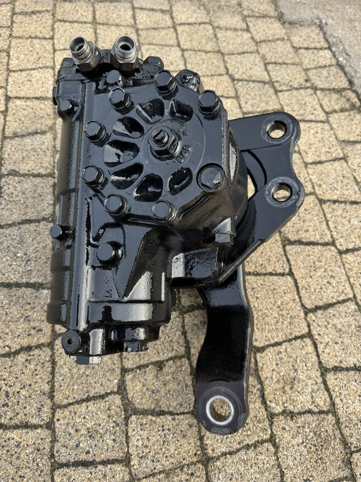 Ford F-Max 500 - Direksiyon kolonu: fotoğraf 4 Ford F-Max 500 - Direksiyon kolonu: fotoğraf 4