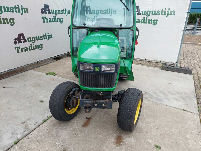John Deere 2320 - Küçük traktör: fotoğraf 3 John Deere 2320 - Küçük traktör: fotoğraf 3