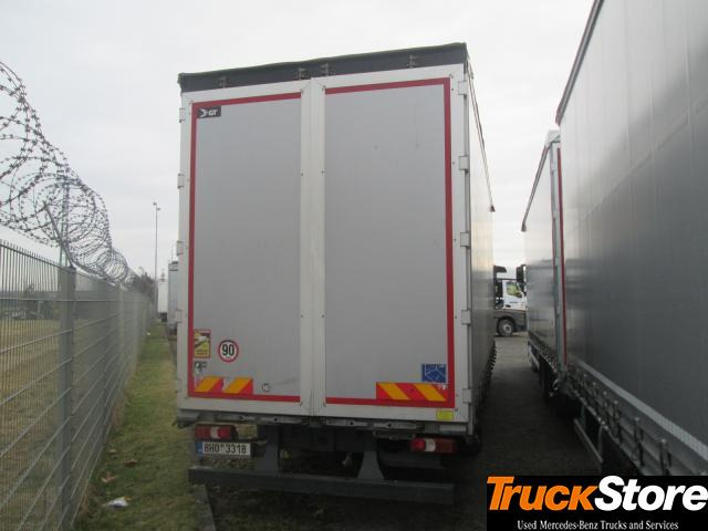 Mercedes-Benz Atego 1227 L - Kapalı kasa kamyon: fotoğraf 2 Mercedes-Benz Atego 1227 L - Kapalı kasa kamyon: fotoğraf 2