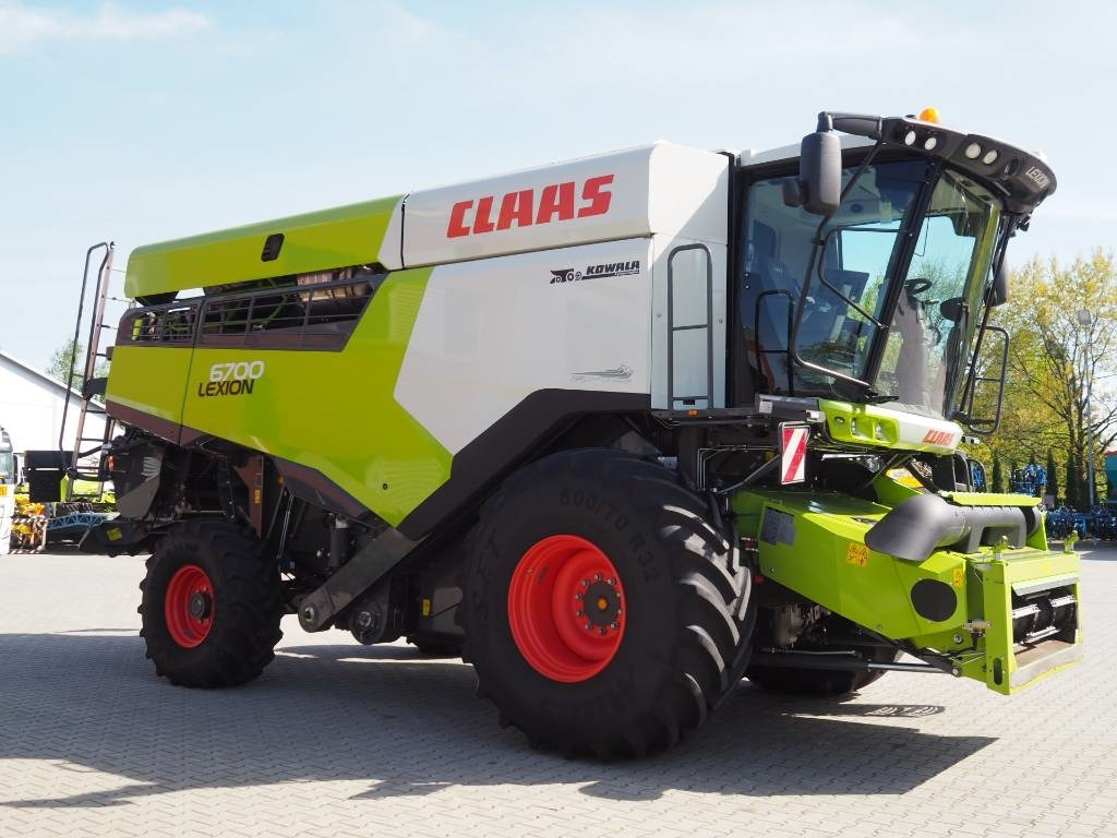 Claas Lexion 6700 + V770 - Biçerdöver: fotoğraf 4 Claas Lexion 6700 + V770 - Biçerdöver: fotoğraf 4