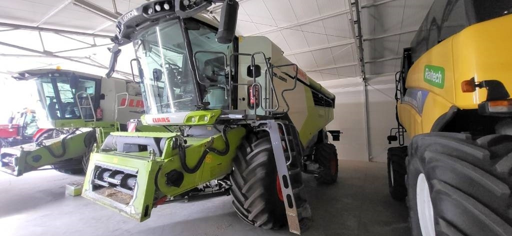 Claas Lexion 7500 + V930 - Biçerdöver: fotoğraf 2 Claas Lexion 7500 + V930 - Biçerdöver: fotoğraf 2