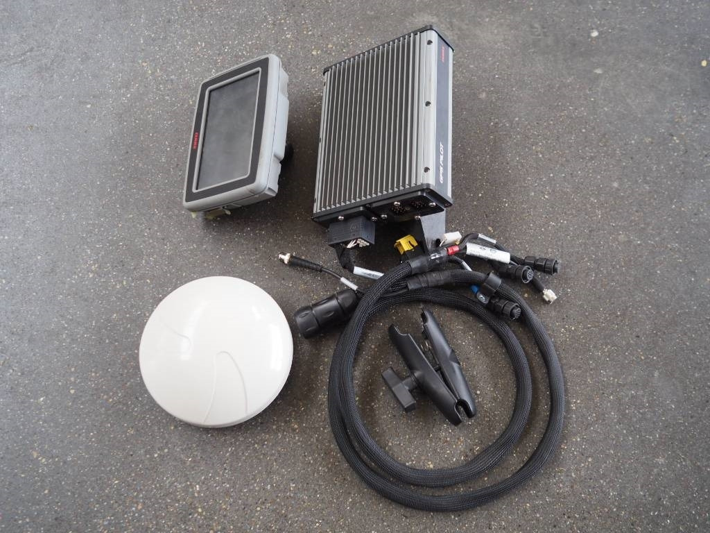 Claas - GPS S7, RTK NET - Tarım araçları: fotoğraf 2 Claas - GPS S7, RTK NET - Tarım araçları: fotoğraf 2