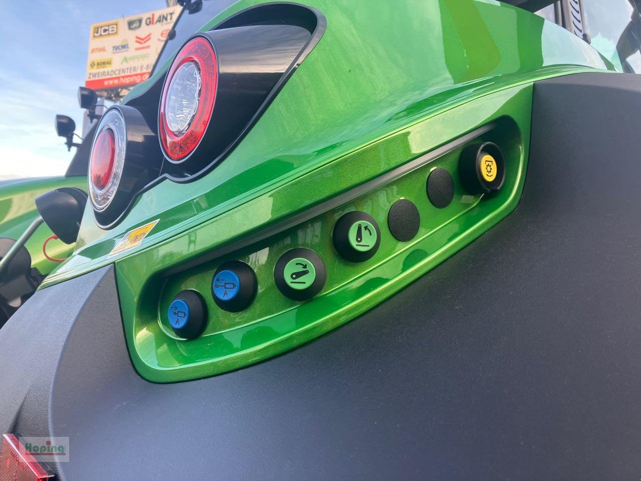 Deutz-Fahr 6180 TTV 30 Jahre Edition finansal kiralama Deutz-Fahr 6180 TTV 30 Jahre Edition: fotoğraf 6 Deutz-Fahr 6180 TTV 30 Jahre Edition finansal kiralama Deutz-Fahr 6180 TTV 30 Jahre Edition: fotoğraf 6