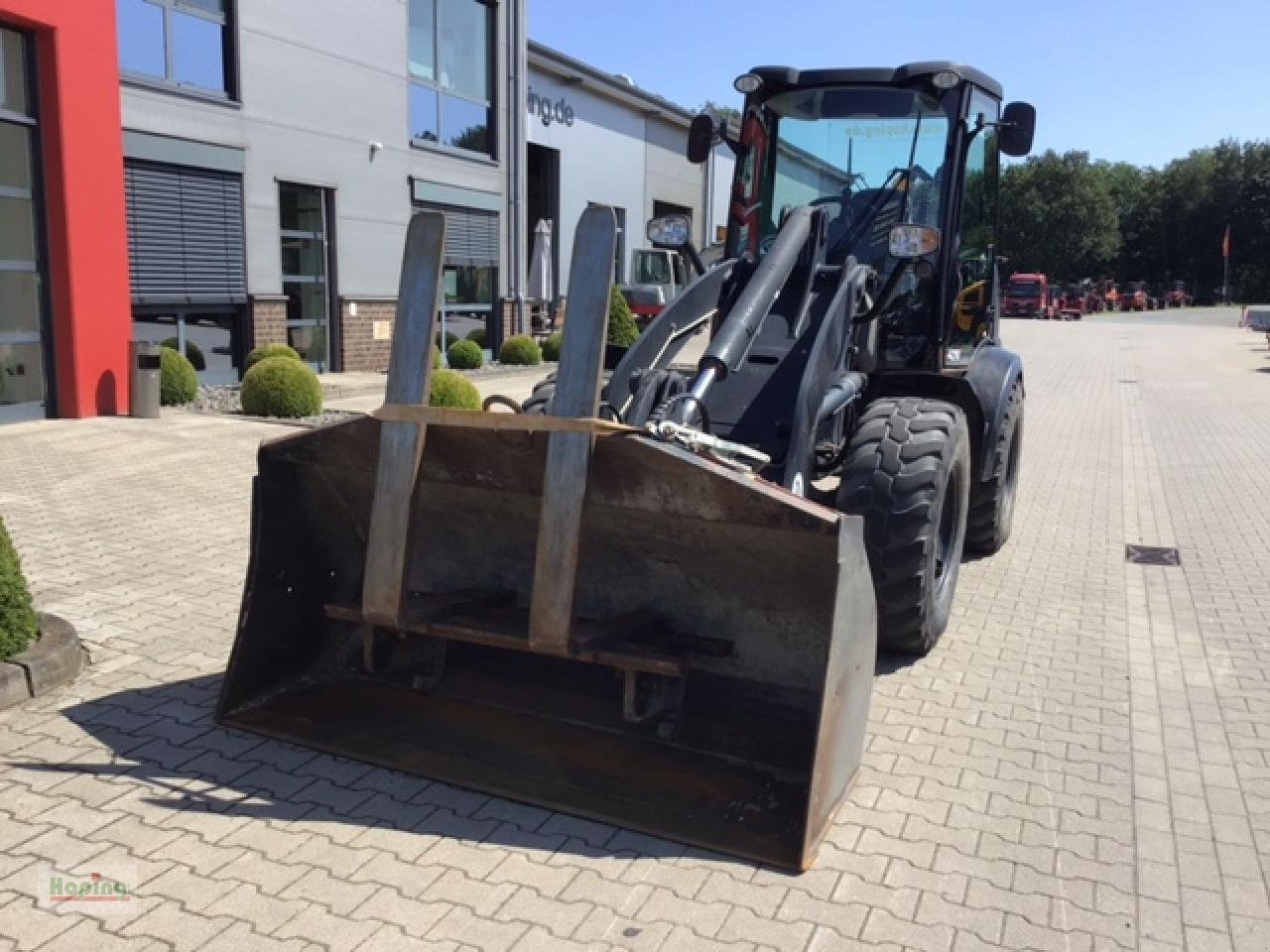 JCB 409 - Tekerlekli yükleyici: fotoğraf 3 JCB 409 - Tekerlekli yükleyici: fotoğraf 3