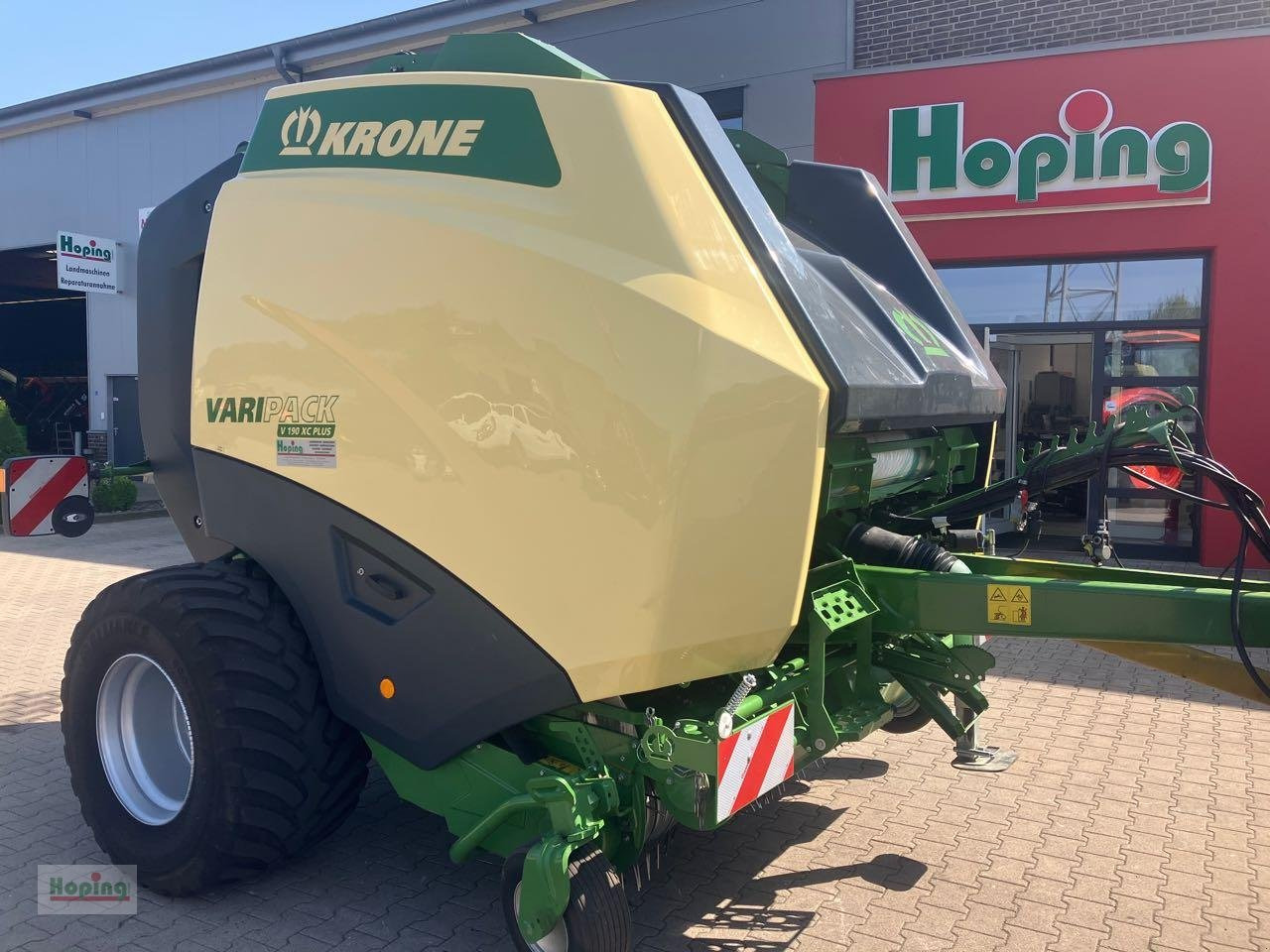 Krone VariPack V190 XC Plu - Silindirik balya makinesi: fotoğraf 1 Krone VariPack V190 XC Plu - Silindirik balya makinesi: fotoğraf 1