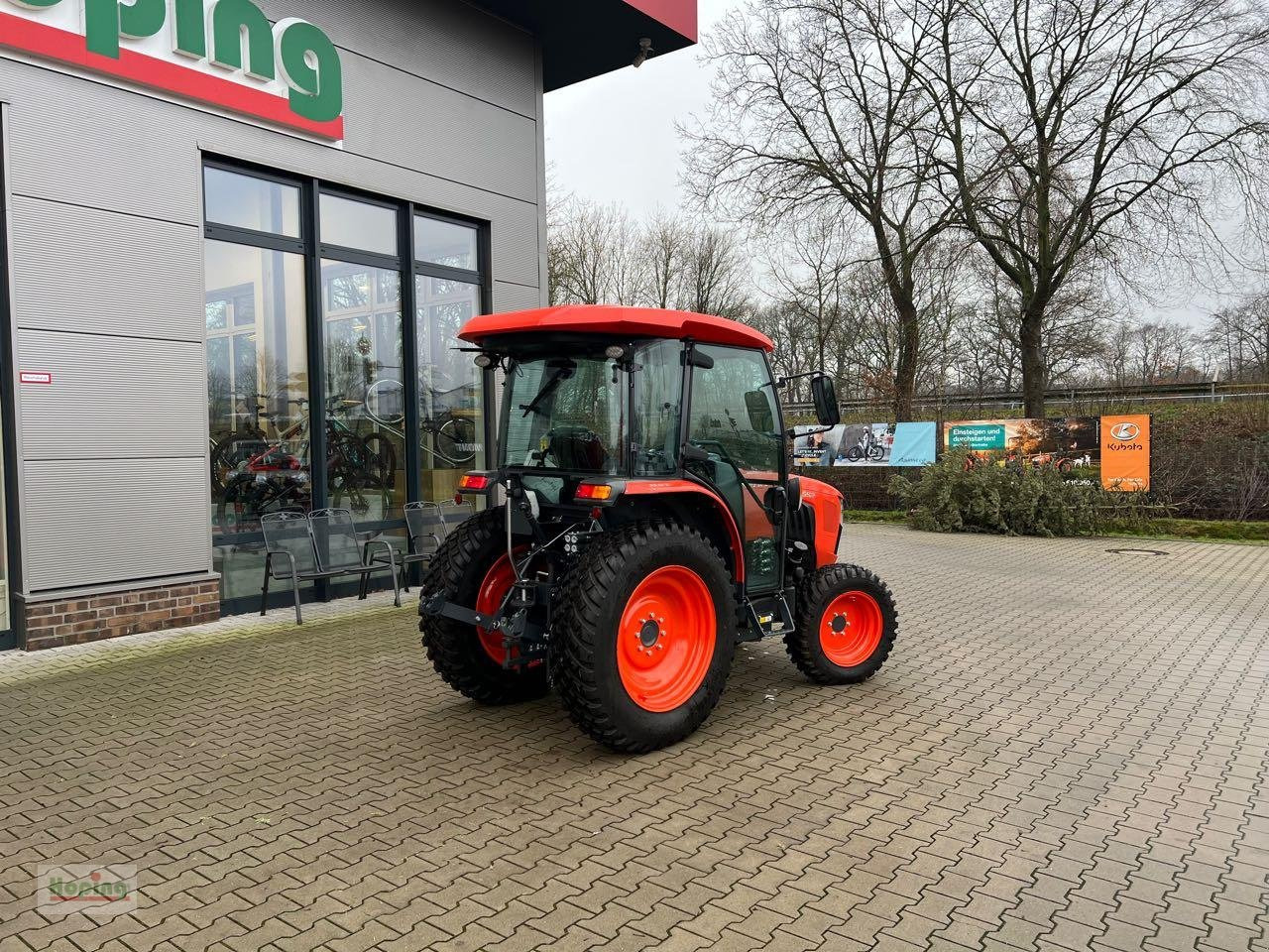 Kubota L2-552 DHC - Belediye traktör: fotoğraf 5 Kubota L2-552 DHC - Belediye traktör: fotoğraf 5