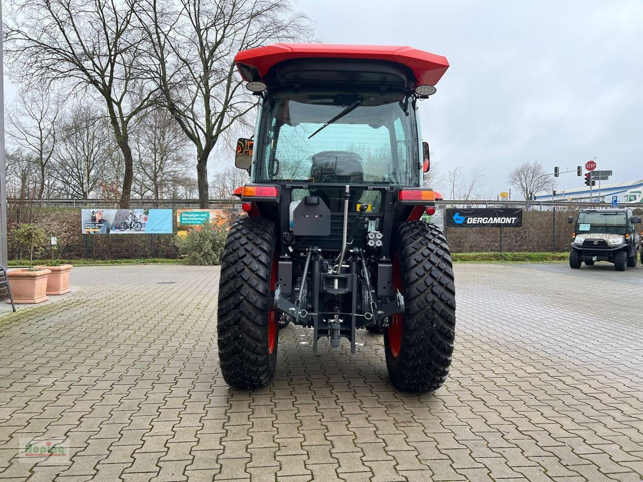 Kubota L2-552 DHC - Belediye traktör: fotoğraf 4 Kubota L2-552 DHC - Belediye traktör: fotoğraf 4