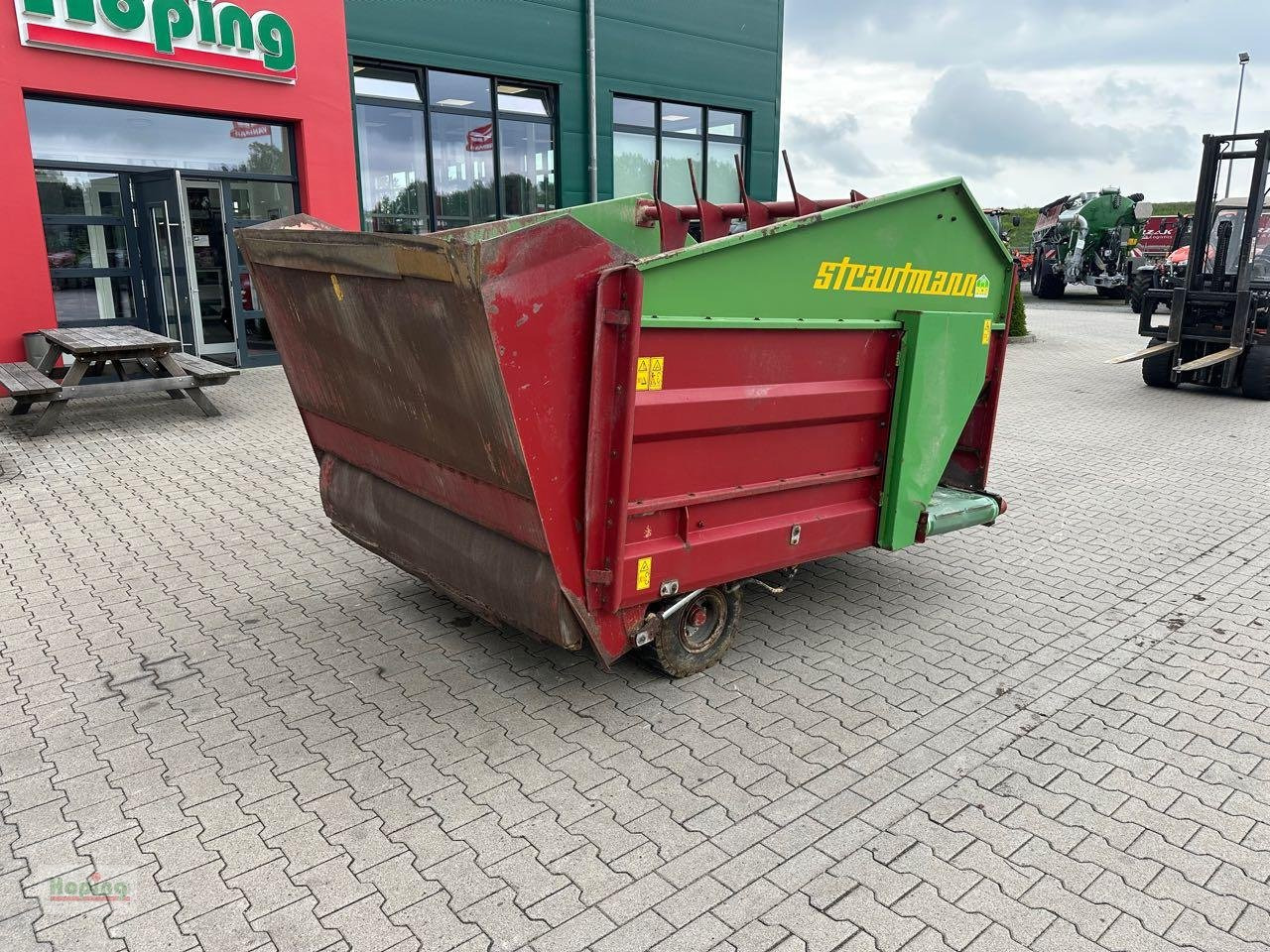 Strautmann Blockverteilwagen finansal kiralama Strautmann Blockverteilwagen: fotoğraf 8 Strautmann Blockverteilwagen finansal kiralama Strautmann Blockverteilwagen: fotoğraf 8