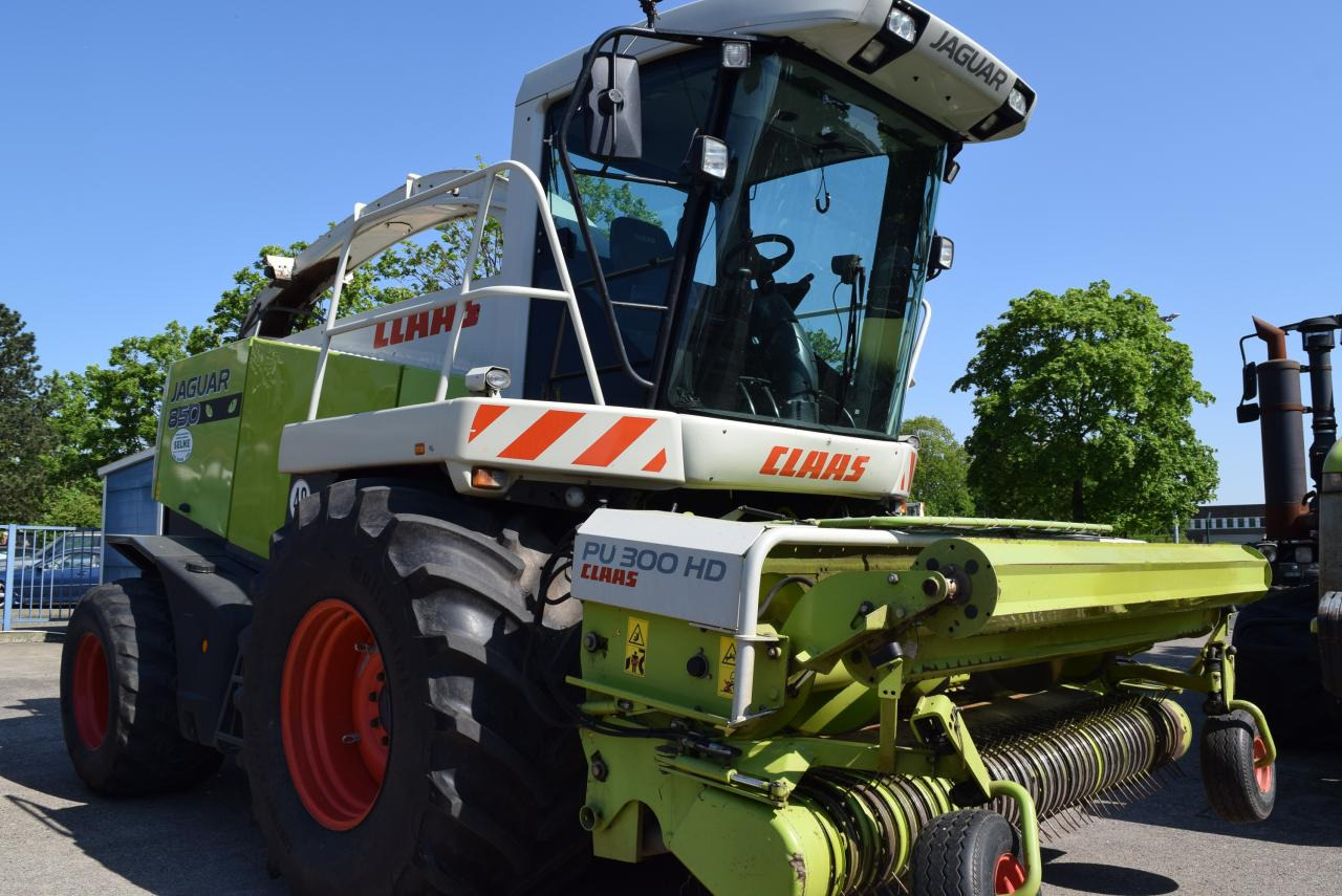 CLAAS Jaguar 850 Speedstar - Silaj makinesi: fotoğraf 4 CLAAS Jaguar 850 Speedstar - Silaj makinesi: fotoğraf 4