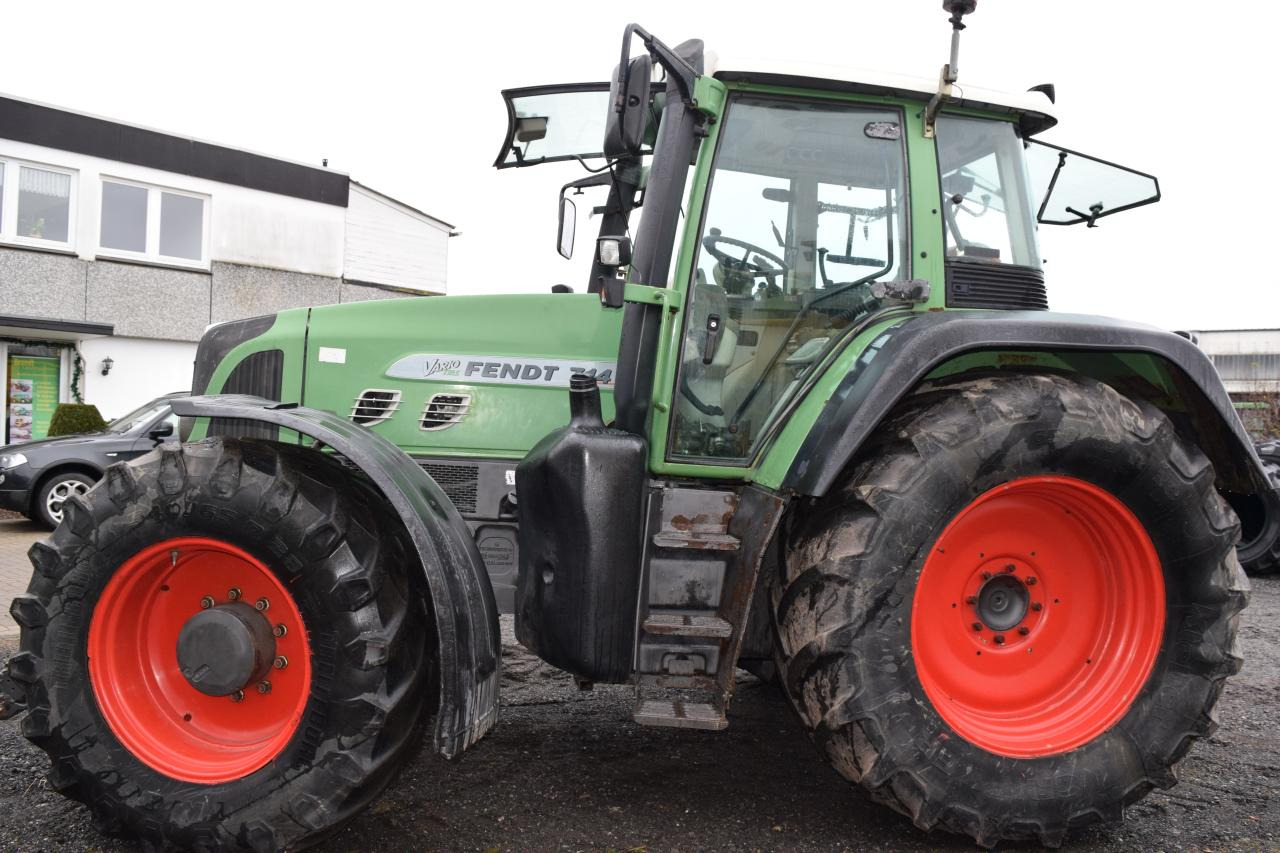 Fendt 714 Vario TMS - Traktör: fotoğraf 4 Fendt 714 Vario TMS - Traktör: fotoğraf 4