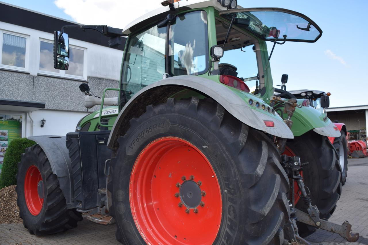 Fendt 724 Vario TMS SCR ProfiPlus - Traktör: fotoğraf 4 Fendt 724 Vario TMS SCR ProfiPlus - Traktör: fotoğraf 4