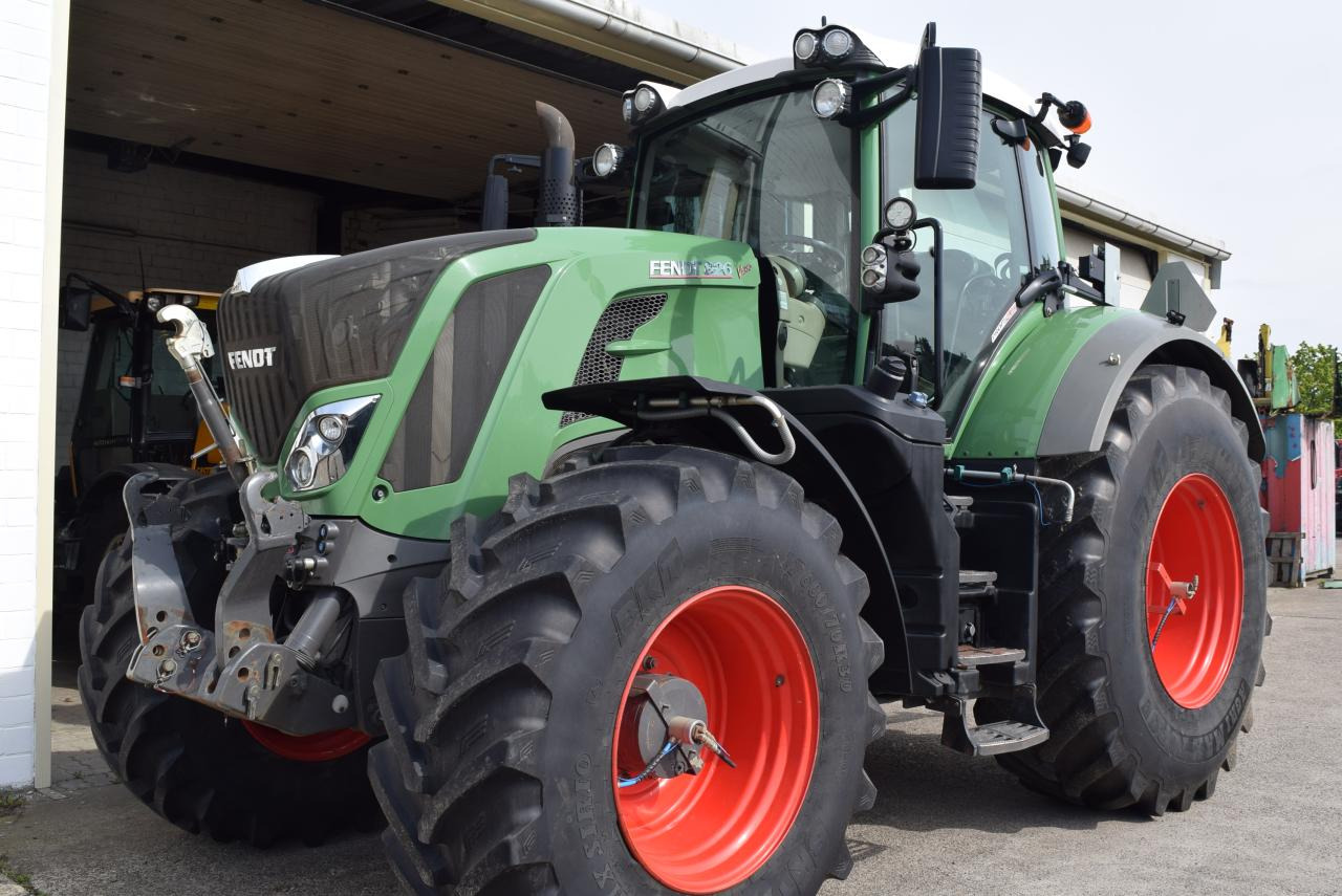Fendt 826 Vario ProfiPlus, - Traktör: fotoğraf 3 Fendt 826 Vario ProfiPlus, - Traktör: fotoğraf 3