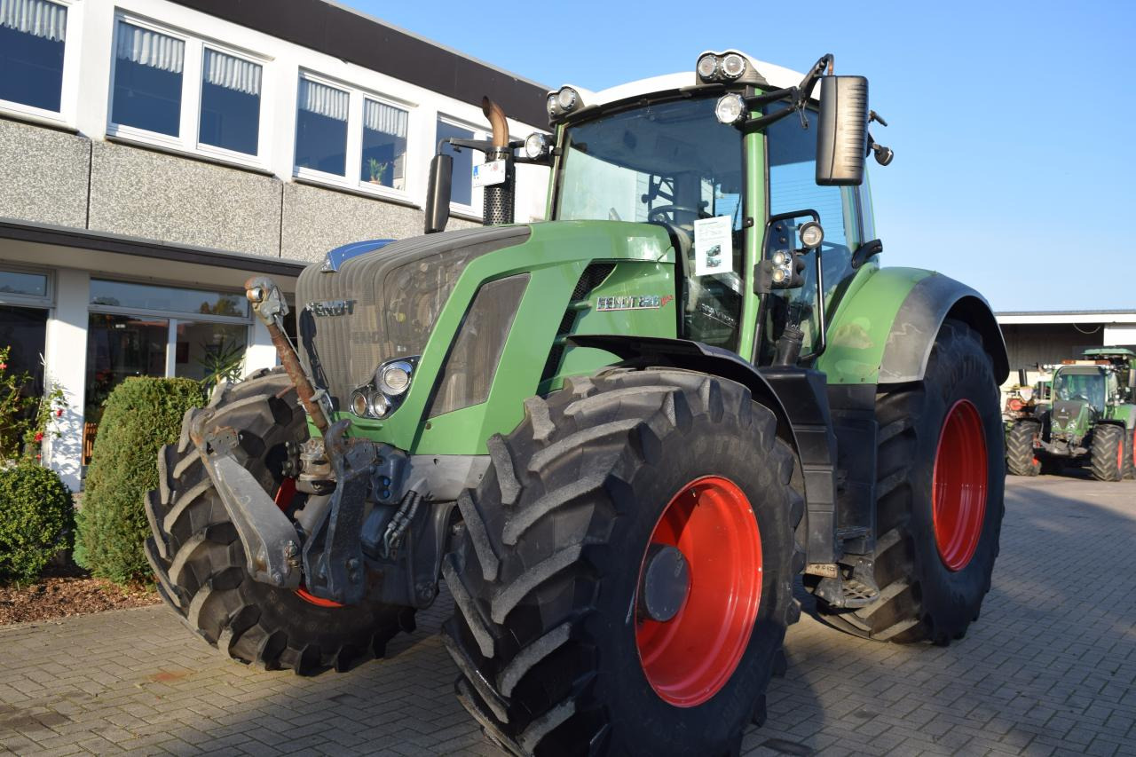 Fendt 826 Vario SCR - Traktör: fotoğraf 1 Fendt 826 Vario SCR - Traktör: fotoğraf 1