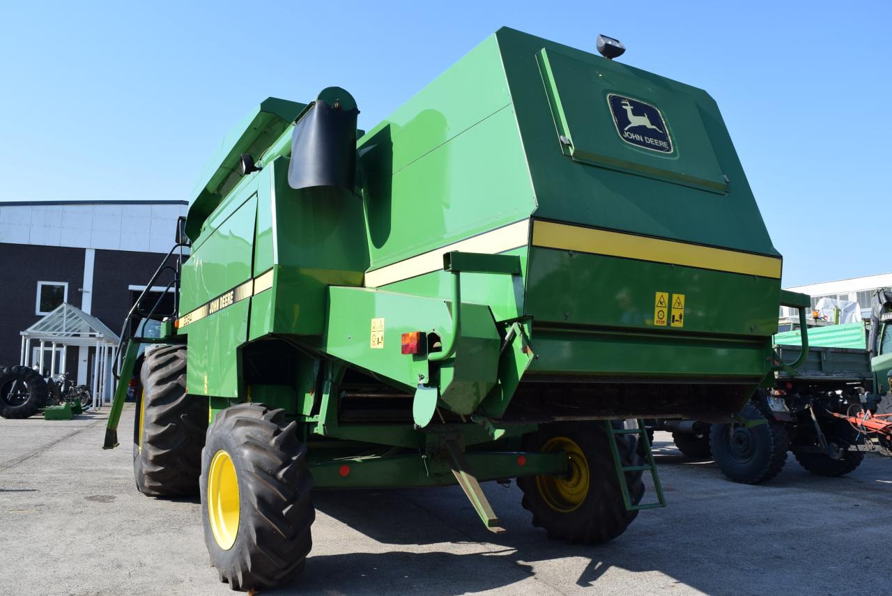 John Deere 2064 - Biçerdöver: fotoğraf 4 John Deere 2064 - Biçerdöver: fotoğraf 4