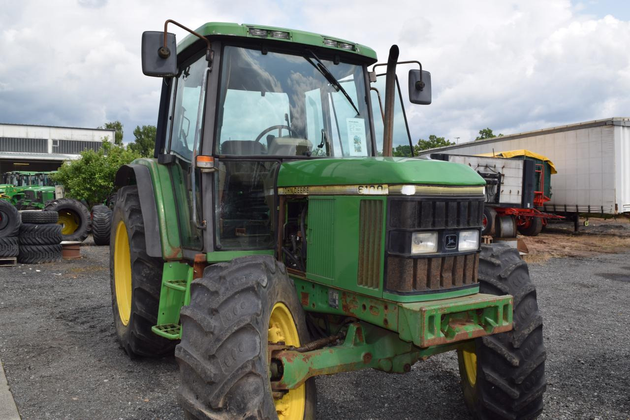 John Deere 6100 - Traktör: fotoğraf 4 John Deere 6100 - Traktör: fotoğraf 4