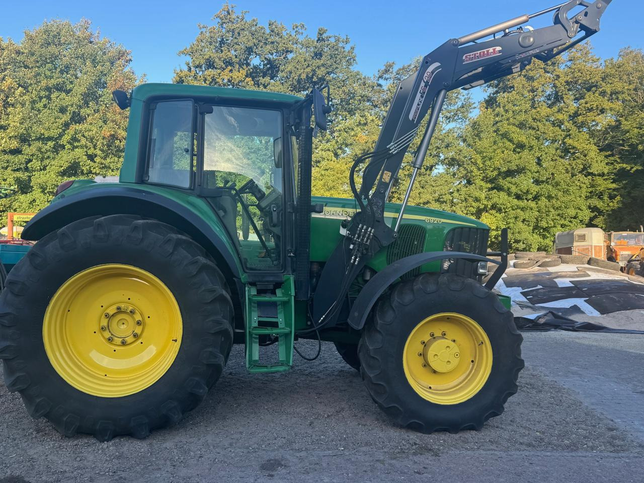 John Deere 6920 - Traktör: fotoğraf 1 John Deere 6920 - Traktör: fotoğraf 1