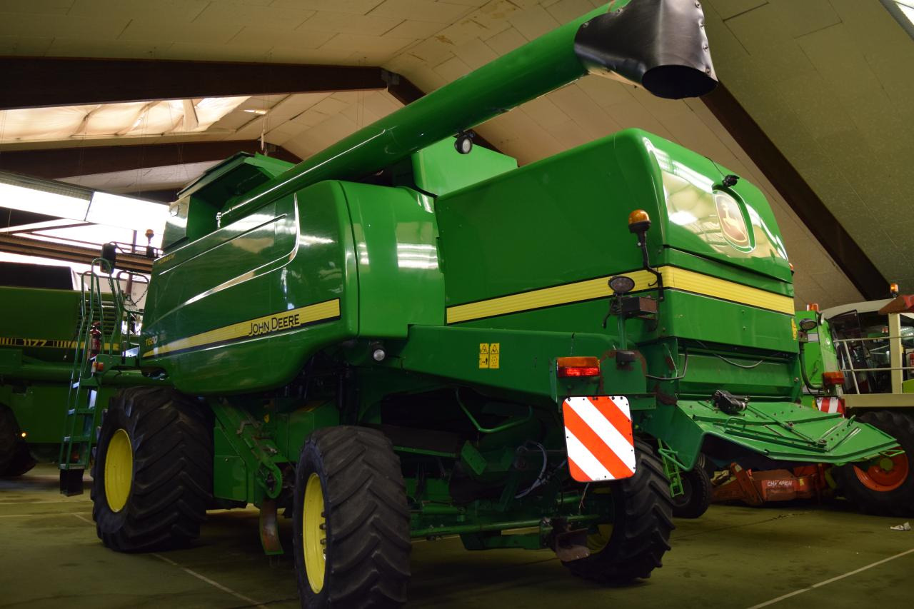 John Deere T 660 HM - Biçerdöver: fotoğraf 3 John Deere T 660 HM - Biçerdöver: fotoğraf 3