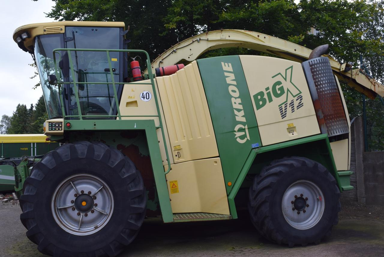 Krone BIG X V12 - Silaj makinesi: fotoğraf 1 Krone BIG X V12 - Silaj makinesi: fotoğraf 1