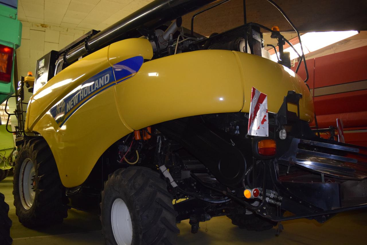 New Holland CR 9090 Elevation finansal kiralama New Holland CR 9090 Elevation: fotoğraf 6