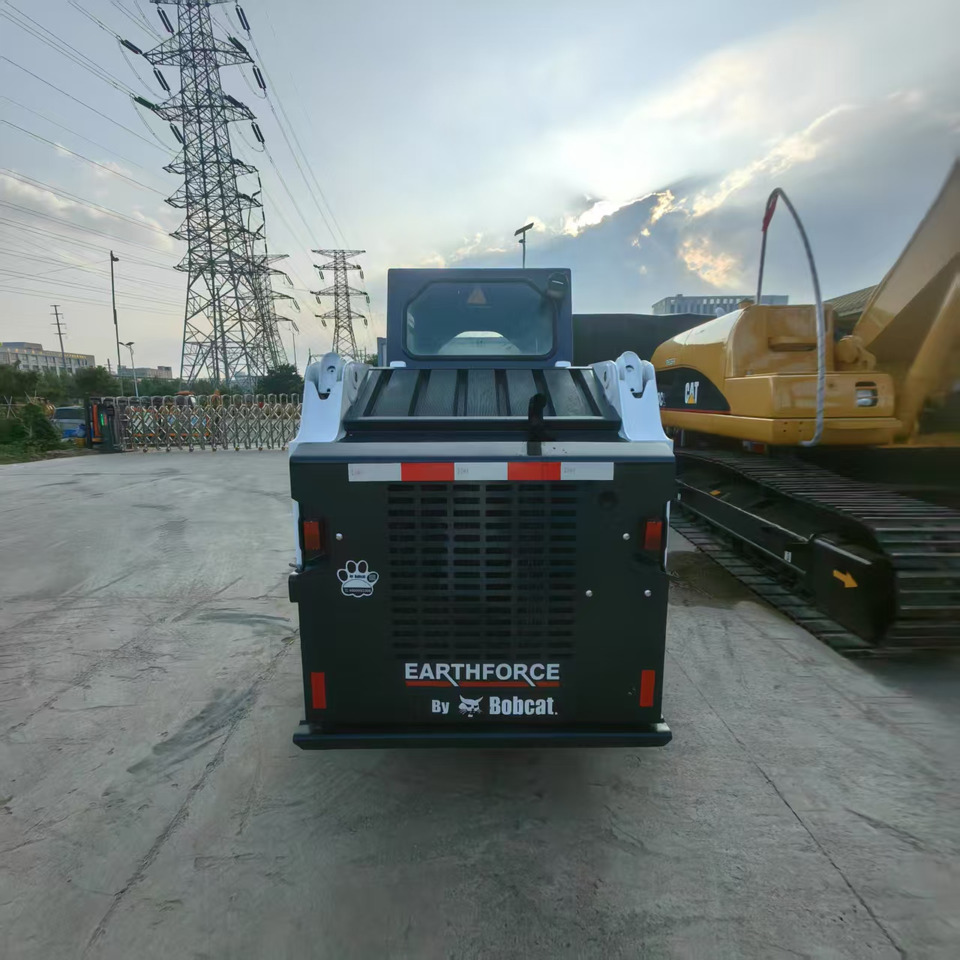 BOBCAT S160 - Mini yükleyici: fotoğraf 4 BOBCAT S160 - Mini yükleyici: fotoğraf 4