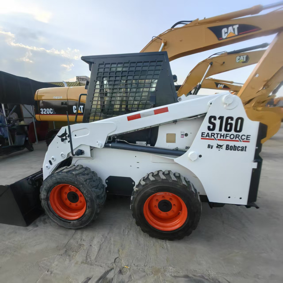 BOBCAT S160 - Mini yükleyici: fotoğraf 1 BOBCAT S160 - Mini yükleyici: fotoğraf 1