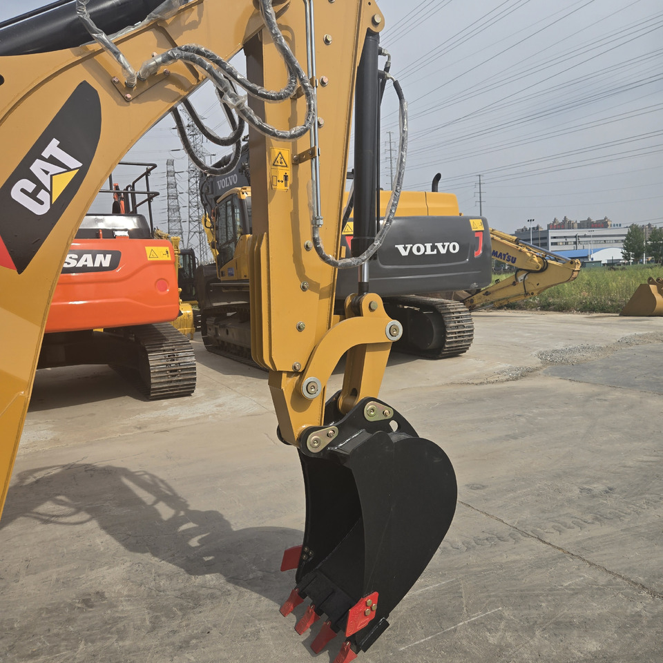CAT 426F - Iş makinesi: fotoğraf 2 CAT 426F - Iş makinesi: fotoğraf 2