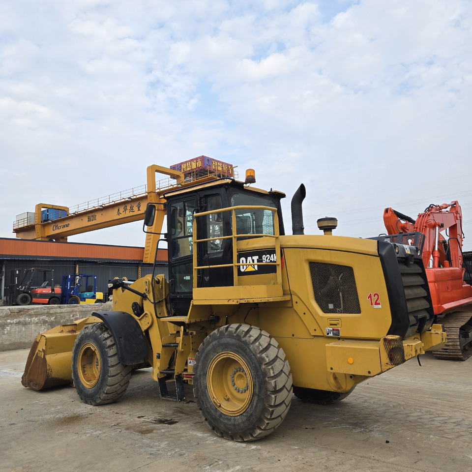 CATERPILLAR 924K - Tekerlekli ekskavatör: fotoğraf 4 CATERPILLAR 924K - Tekerlekli ekskavatör: fotoğraf 4
