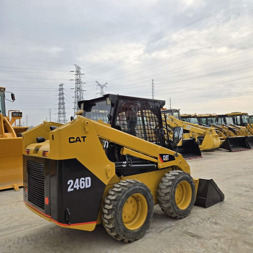 Caterpillar 246D - Mini yükleyici: fotoğraf 5 Caterpillar 246D - Mini yükleyici: fotoğraf 5