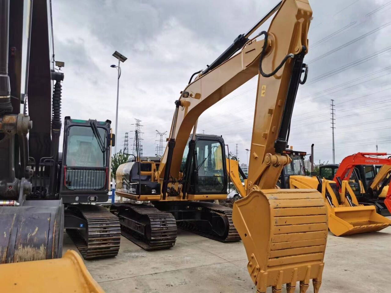 Caterpillar 315D - Paletli ekskavatör: fotoğraf 5 Caterpillar 315D - Paletli ekskavatör: fotoğraf 5