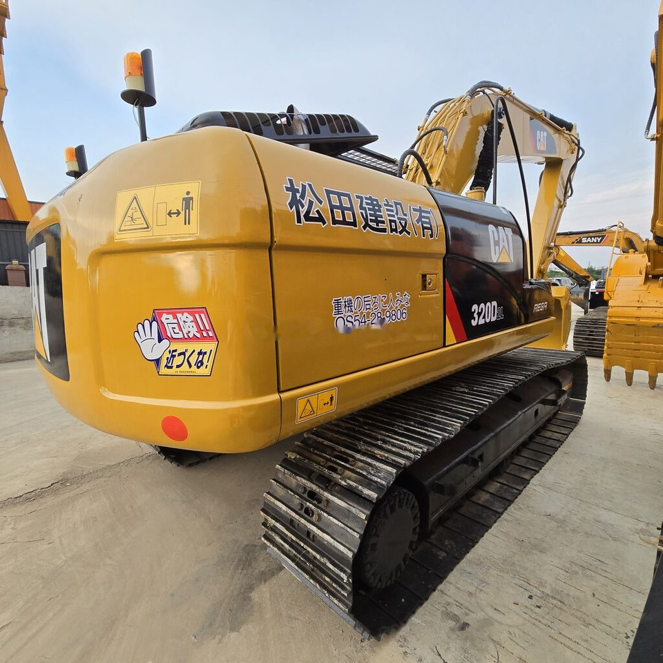 Caterpillar 320DL - Paletli ekskavatör: fotoğraf 5 Caterpillar 320DL - Paletli ekskavatör: fotoğraf 5