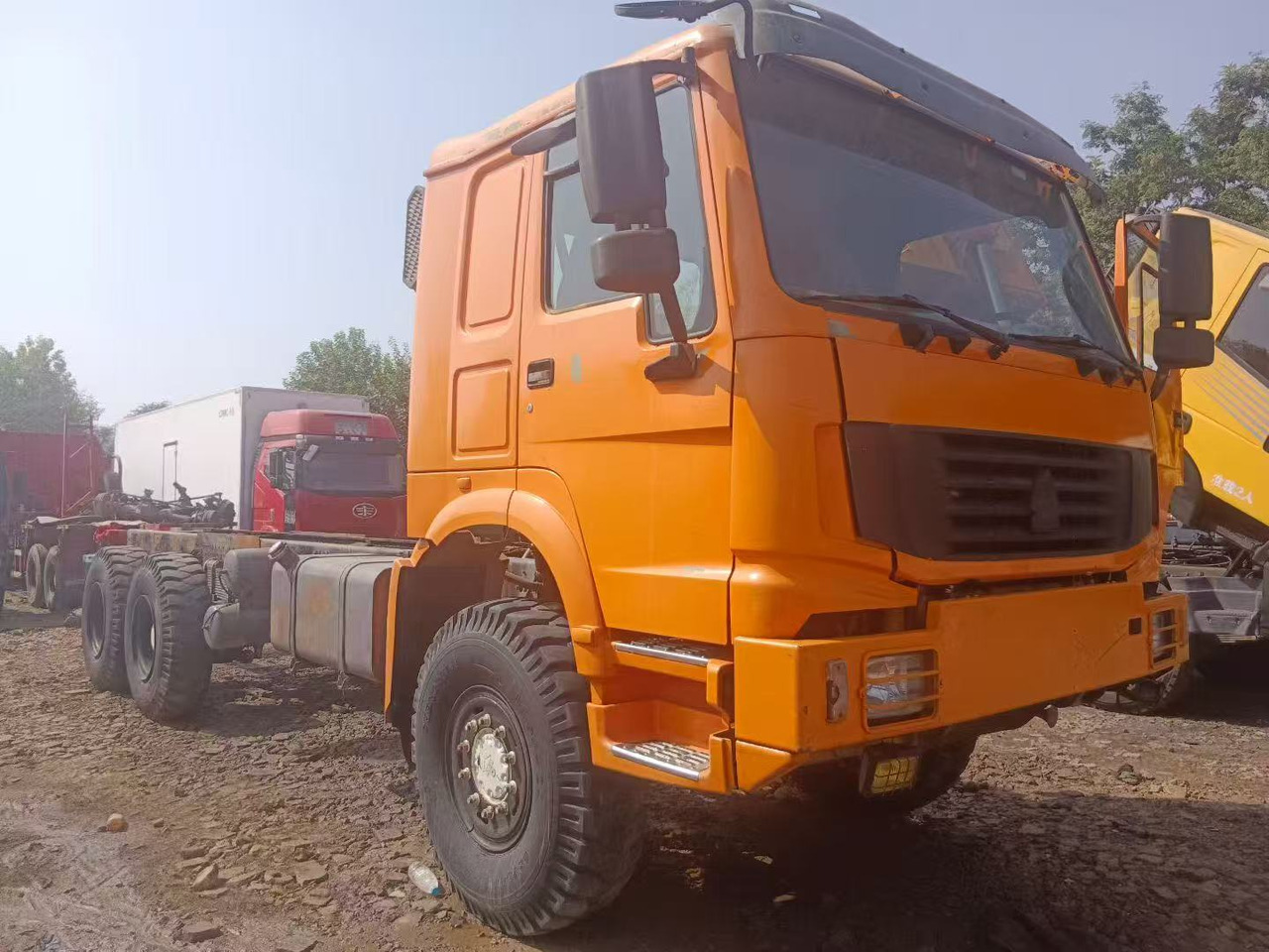 SINOTRUK HOWO - Çekici: fotoğraf 1 SINOTRUK HOWO - Çekici: fotoğraf 1