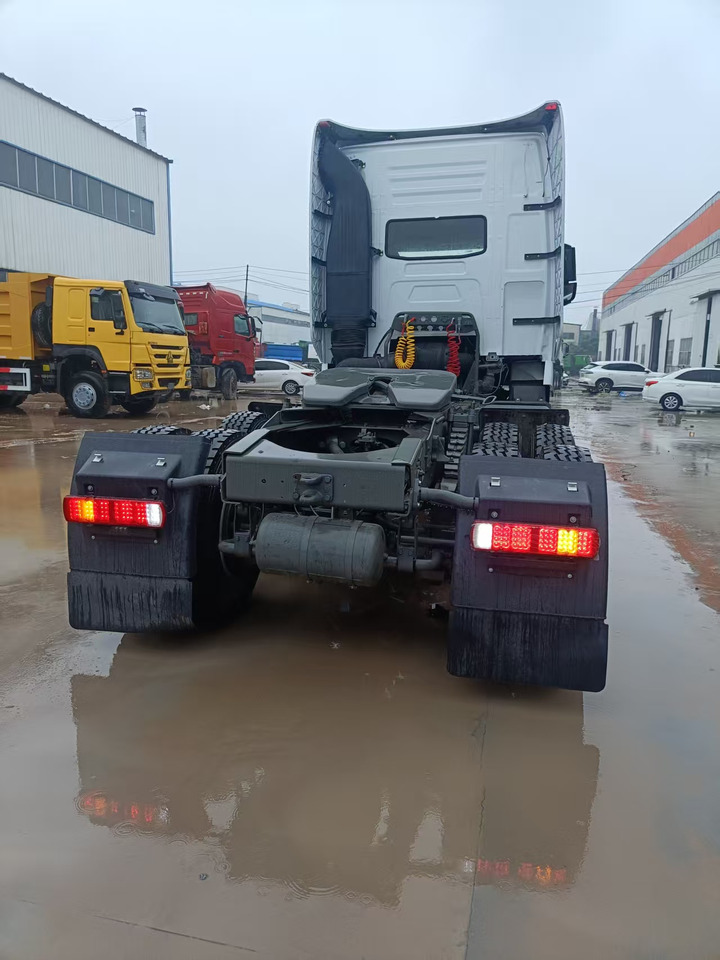 SINOTRUK HOWO - Çekici: fotoğraf 4 SINOTRUK HOWO - Çekici: fotoğraf 4