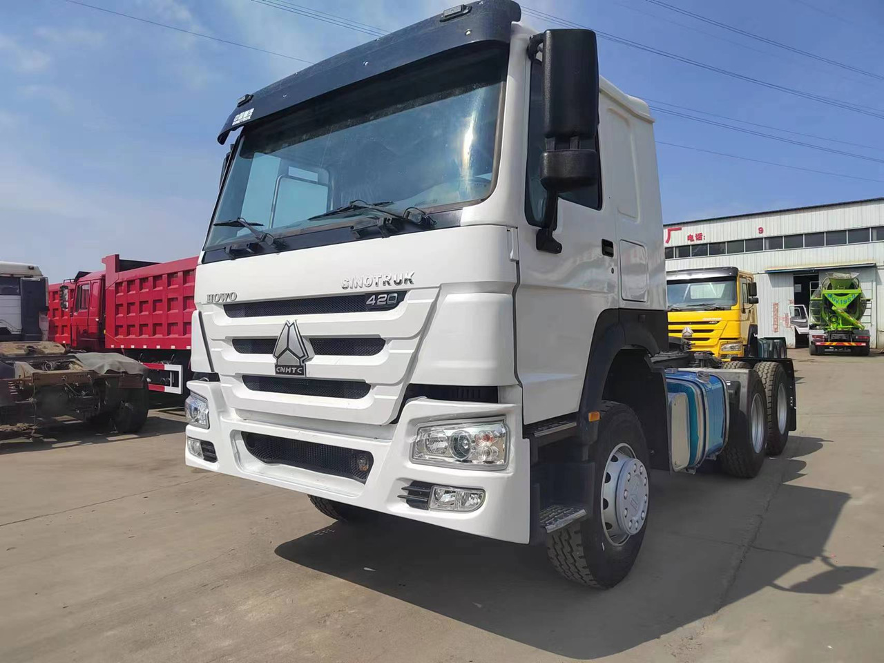 SINOTRUK HOWO trailer head - Çekici: fotoğraf 2 SINOTRUK HOWO trailer head - Çekici: fotoğraf 2