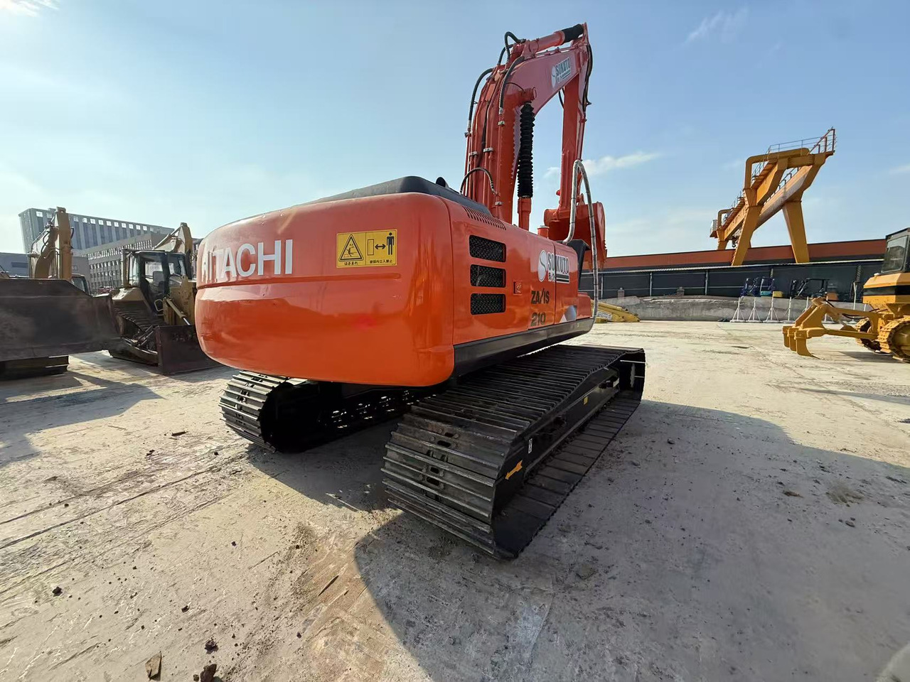 HITACHI ZX210 - Paletli ekskavatör: fotoğraf 4 HITACHI ZX210 - Paletli ekskavatör: fotoğraf 4