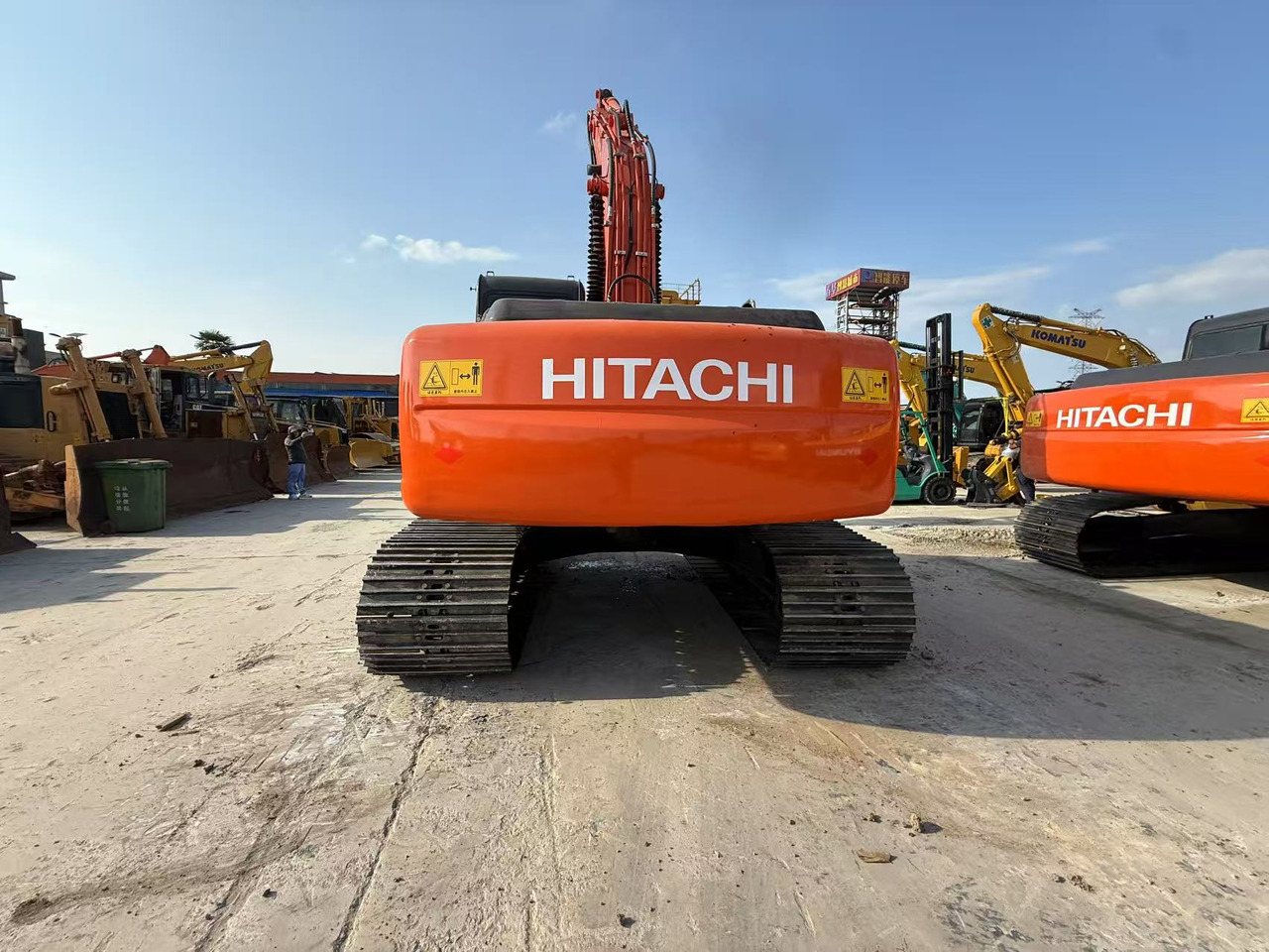 Paletli ekskavatör HITACHI ZX210: fotoğraf 7