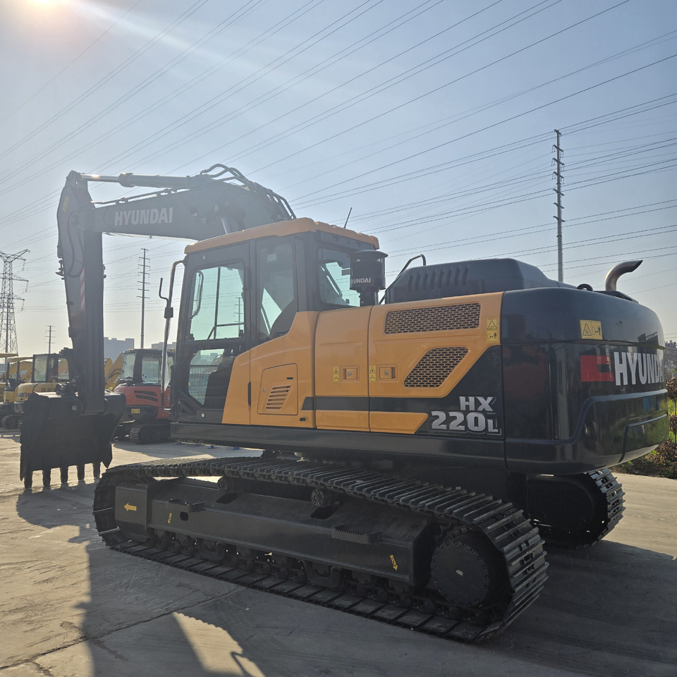 HYUNDAI HX220L - Paletli ekskavatör: fotoğraf 2 HYUNDAI HX220L - Paletli ekskavatör: fotoğraf 2