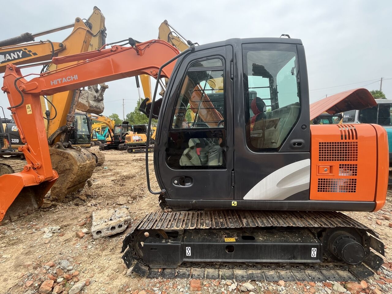 Hitachi ZX70 - Mini ekskavatör: fotoğraf 5 Hitachi ZX70 - Mini ekskavatör: fotoğraf 5