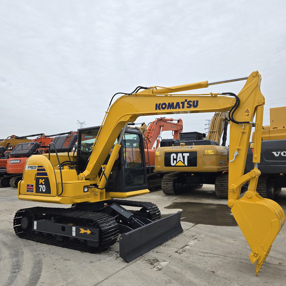 KOMATSU PC70-8 - Mini ekskavatör: fotoğraf 3 KOMATSU PC70-8 - Mini ekskavatör: fotoğraf 3