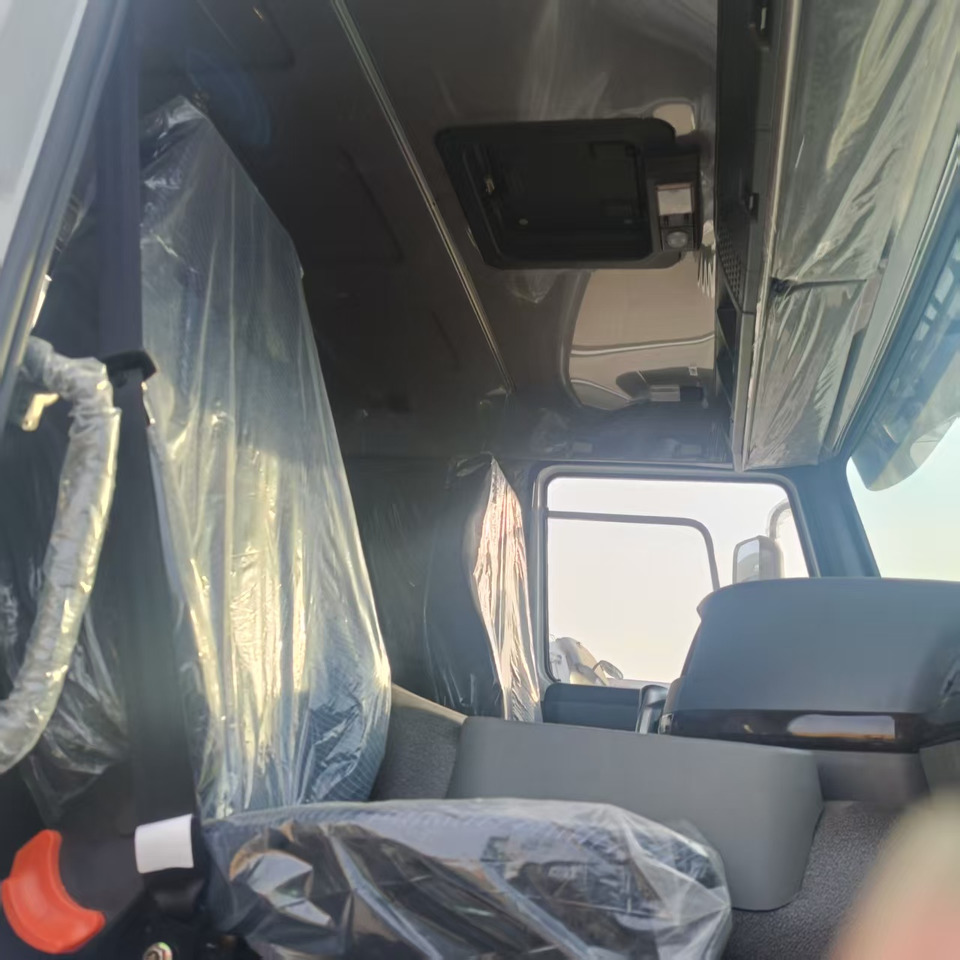 SINOTRUK HOWO - Kamyon: fotoğraf 2 SINOTRUK HOWO - Kamyon: fotoğraf 2