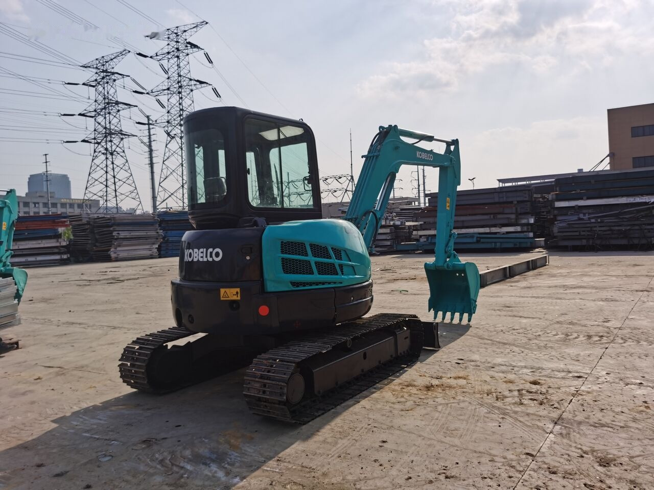 Kobelco SK55SR - Mini ekskavatör: fotoğraf 4 Kobelco SK55SR - Mini ekskavatör: fotoğraf 4
