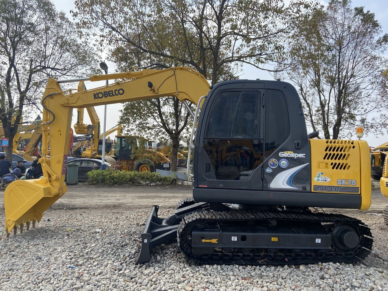 Kobelco SK75-8 - Mini ekskavatör: fotoğraf 1 Kobelco SK75-8 - Mini ekskavatör: fotoğraf 1