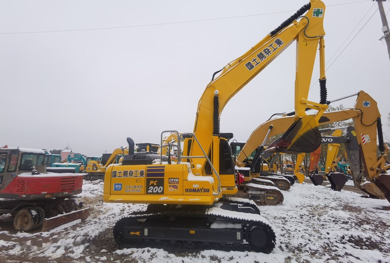 Komatsu PC200-8 - Paletli ekskavatör: fotoğraf 2 Komatsu PC200-8 - Paletli ekskavatör: fotoğraf 2