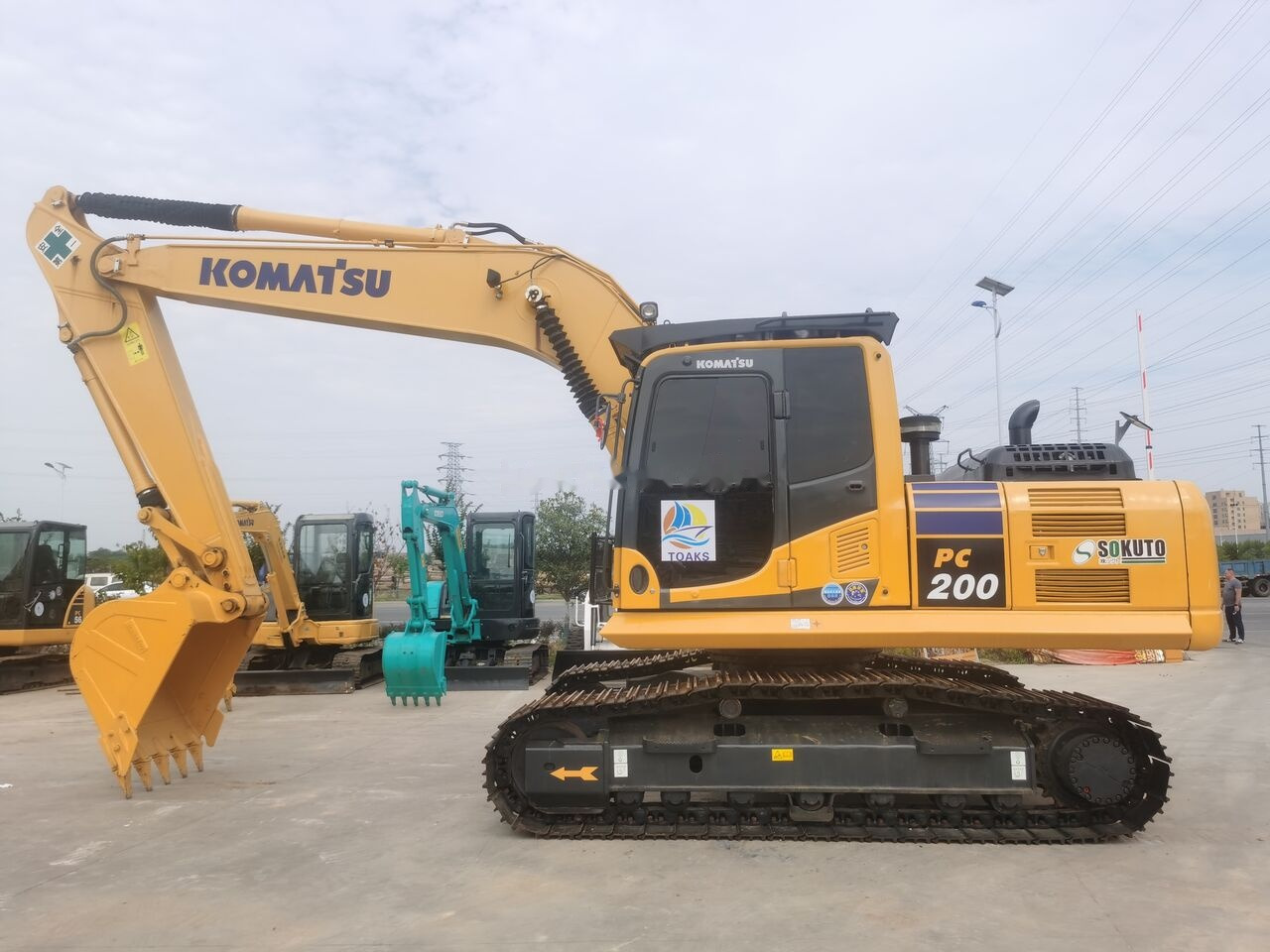 Paletli ekskavatör Komatsu PC200-8: fotoğraf 7