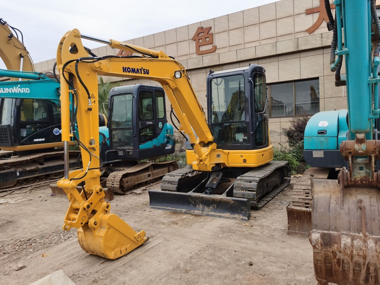 Komatsu PC40 - Mini ekskavatör: fotoğraf 4 Komatsu PC40 - Mini ekskavatör: fotoğraf 4