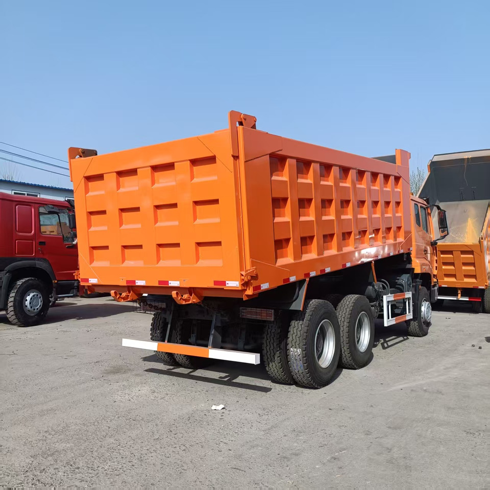 SINOTRUK HOHAN 6x4 - Damperli kamyon: fotoğraf 4 SINOTRUK HOHAN 6x4 - Damperli kamyon: fotoğraf 4