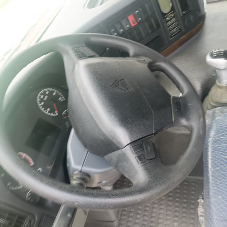 Damperli kamyon SINOTRUK HOWO 6x4: fotoğraf 8