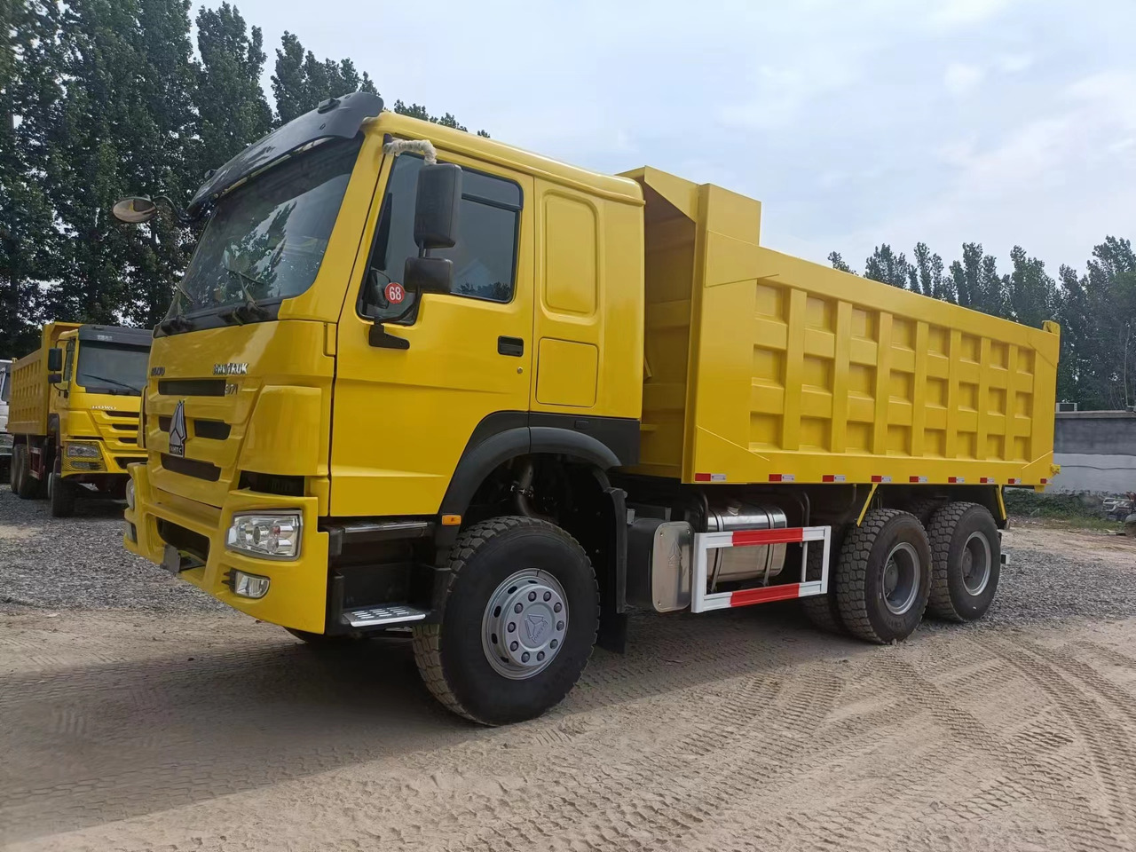 Yeni Damperli kamyon SINOTRUK HOWO: fotoğraf 10