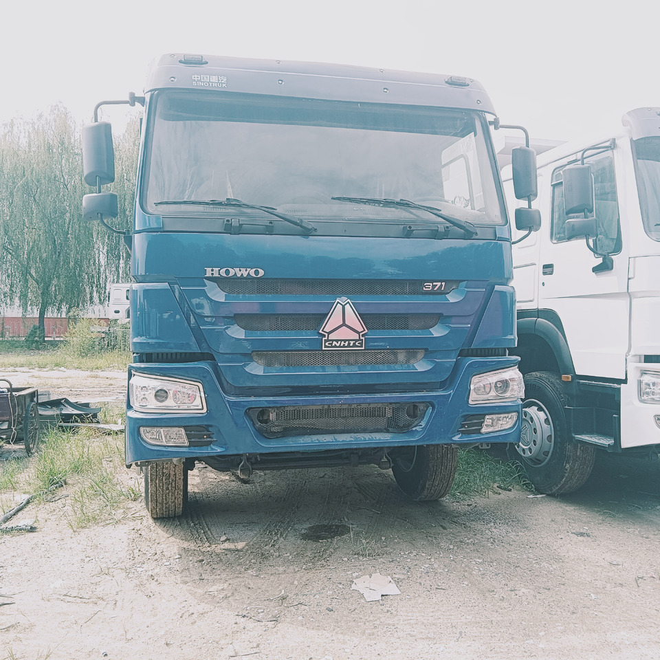 SINOTRUK HOWO - Damperli kamyon: fotoğraf 2 SINOTRUK HOWO - Damperli kamyon: fotoğraf 2