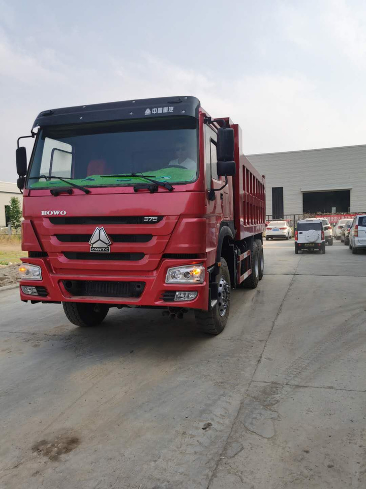 SINOTRUK HOWO - Damperli kamyon: fotoğraf 2 SINOTRUK HOWO - Damperli kamyon: fotoğraf 2